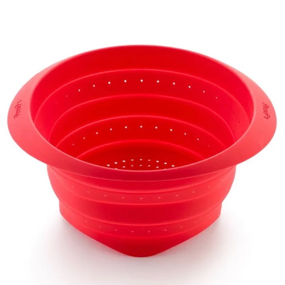 Lekue Red 100% Platinum Silicone BPA Free Round Collapsible Colander NEW - Picture 1 of 7